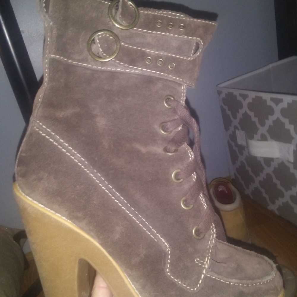 Steve madden boots